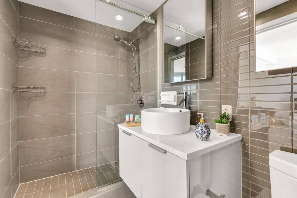 Central Luxury Apartment With Best City Views! Ванкувер Экстерьер фото
